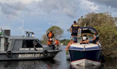Dois flutuantes são autuados pela CIF neste domingo (25/04)