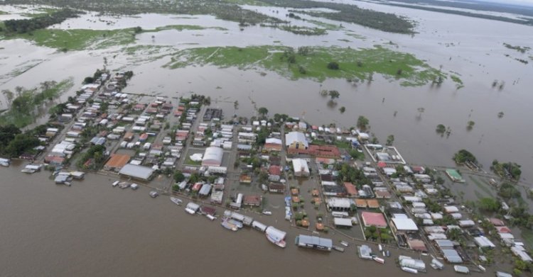 No Amazonas, cheia dos rios ultrapassa cota