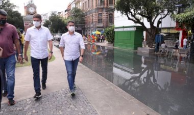 David Almeida anuncia construção de barricadas para conter avanço da cheia do rio Negro