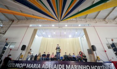 Governador Wilson Lima inaugura Ceti no município de Careiro Castanho  