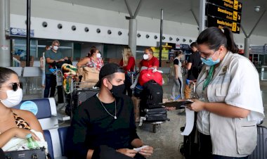 Covid-19. Passageiros passam por teste  no Aeroporto Eduardo Gomes 