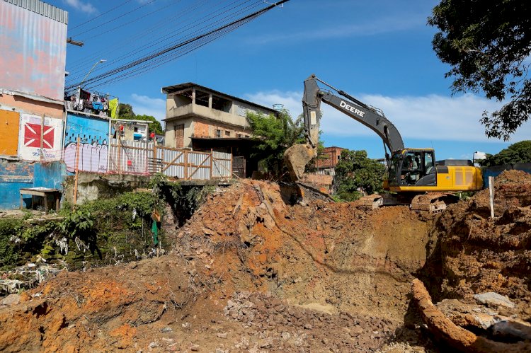 Governo inicia obras de macrodrenagem no igarapé Mestre Chico em trecho na avenida Tarumã