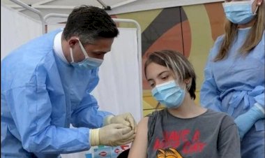 Vacinação em adolescentes já pode ser feita no país? Entenda