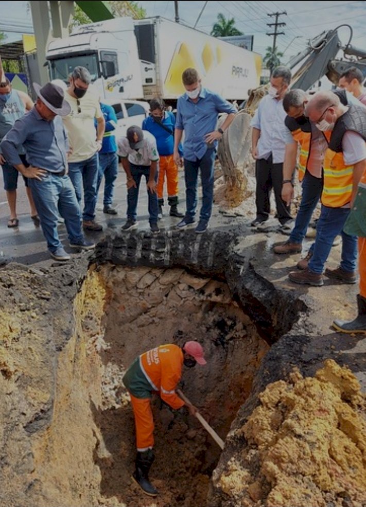 Prefeitura atua de maneira emergencial em rompimento de adutora na Torquato Tapajós