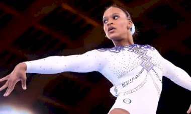 Com "Baile de Favela" em Tóquio, Rebeca Andrade dá show e vai a três finais