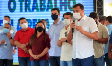 Wilson Lima e David Almeida realizam abertura de obras da AM-010