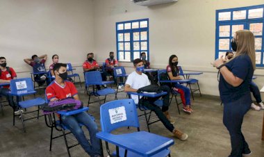 Aulas 100% presenciais: 61 municípios e 217 mil estudantes retomam atividades na quarta-feira (08/09)