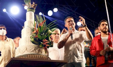 Prefeito David Almeida anuncia  o maior Natal da História de Manaus