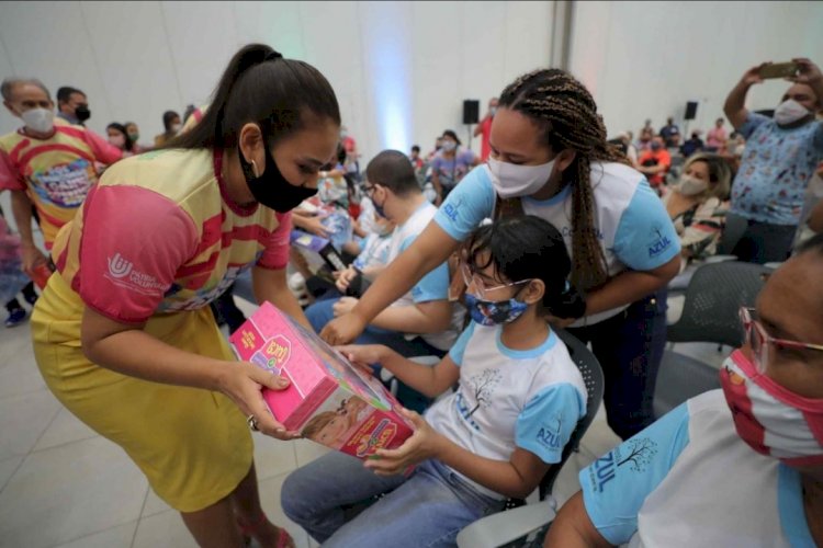 Governo do Amazonas inicia entrega de brinquedos da campanha ‘Doe um Brinquedo e Ganhe Sorrisos’