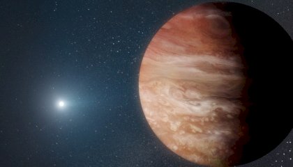Planeta gigante orbitando estrela morta mostra o que pode acontecer após sol morrer