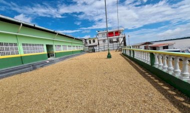 Reconstruído pelo Governo do Estado, Mercado Municipal de Nova Olinda do Norte retoma funcionamento