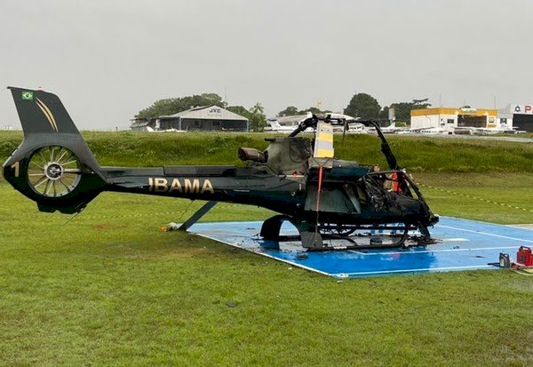 Helicóptero do Ibama é incendiado durante ataque em Manaus