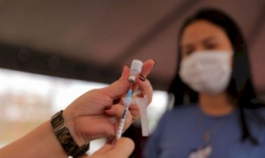 Campanha ‘Pra Sambar Tem que Vacinar’ acontece em oito escolas de samba da capital neste sábado (05/02)