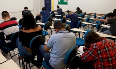 Concursos públicos: AM tem mais de mil vagas e salários que passam de R$ 23 mil; veja lista