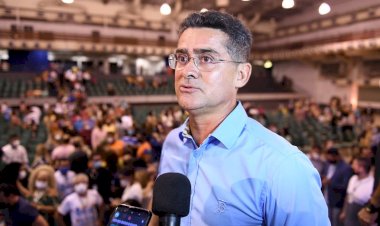 Prefeito David Almeida é submetido a procedimento dermatológico