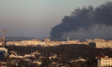 Mísseis russos atingem área próxima ao aeroporto de Lviv, diz prefeito