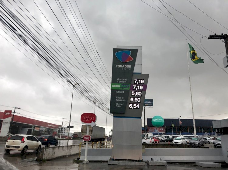 Após anúncio de reajuste, gasolina chega a R$ 7,19 em Manaus