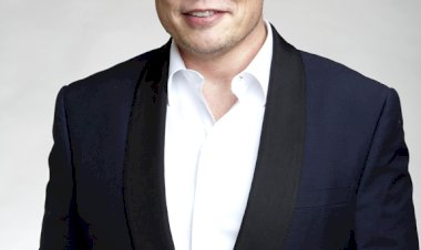 Bilionário Elon Musk diz que não tem casa e dorme em quartos de amigos