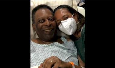 Pelé volta a ser internado em hospital de SP para tratamento contra câncer