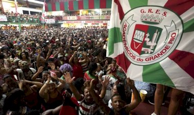 Grande Rio é a campeã do carnaval 2022 do Rio, o primeiro título da história da Tricolor