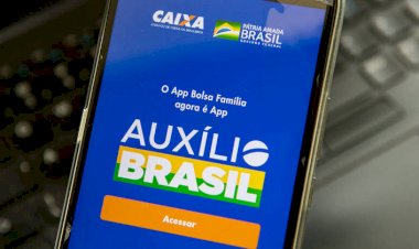 Câmara aprova MP e torna permanente Auxílio Brasil de R$400