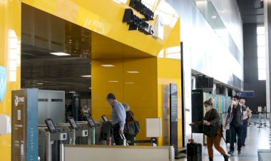 Anvisa autoriza serviço de bordo e mantém uso de máscaras em voos