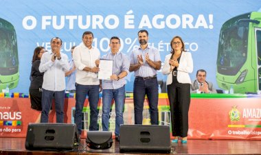 Prefeito David Almeida e governador Wilson Lima firmam convênio de R$ 36,4 milhões para aquisição de ônibus elétricos