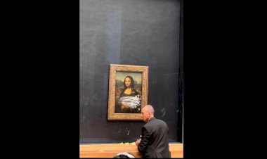 Quadro da Monalisa é atacado por visitante no Louvre