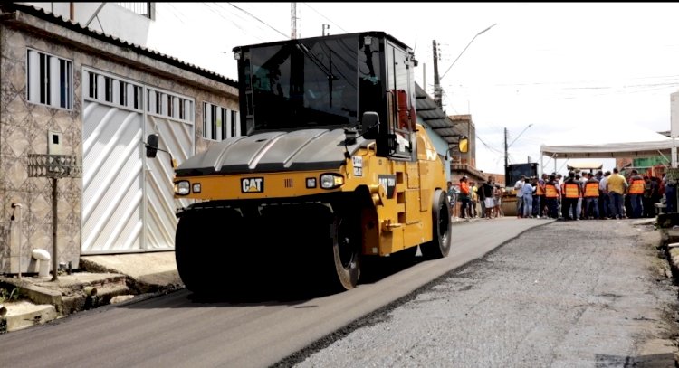 Governador Wilson Lima e prefeito David Almeida vistoriam obras de recuperação viária na zona leste