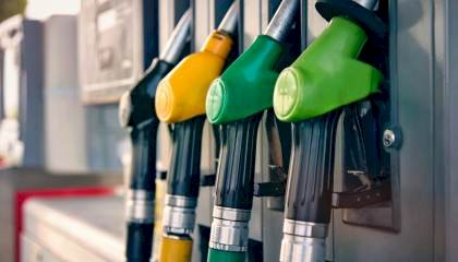 Preço do diesel tem leve recuo nos postos de combustíveis brasileiros, diz ANP