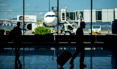 Preço de passagem aérea salta 29,5% em um mês, indica Anac