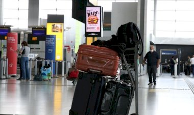 Bolsonaro veta volta do despacho gratuito de bagagem em voos