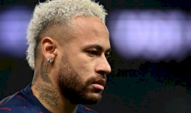 Avião de Neymar faz pouso forçado em Roraima