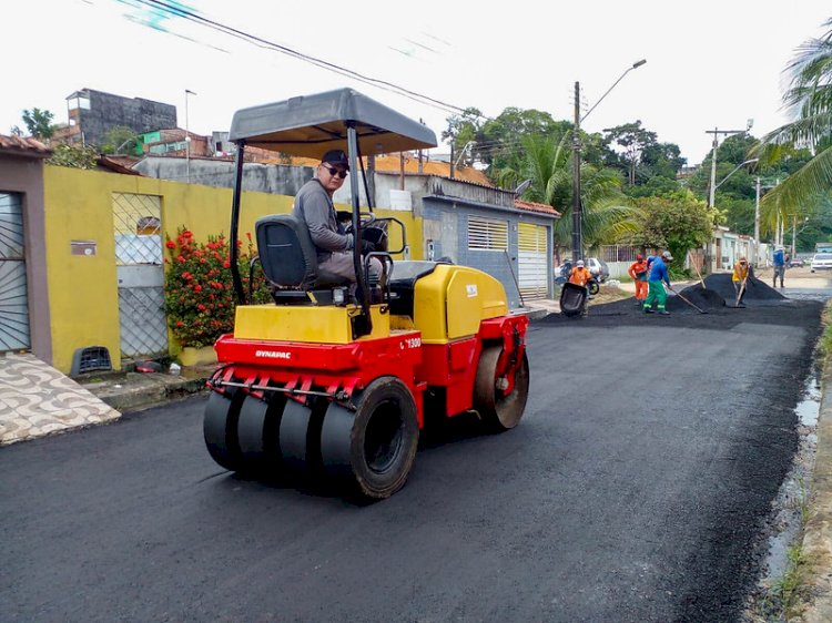 Prefeitura aplica 30 toneladas de massa asfáltica no bairro São Francisco