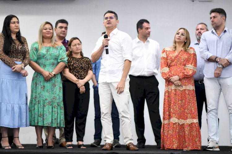 Prefeito David Almeida anuncia reajuste de 11,73% para servidores de saúde