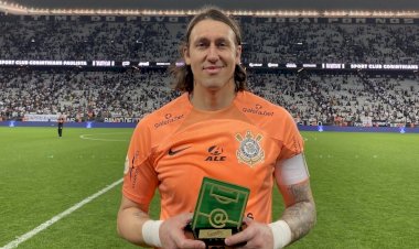 Pela 16ª rodada do Campeonato Brasileiro, o Corinthians venceu o Flamengo, Atlético (MG) e São Paulo, Fortaleza e Palmeiras empataram e o Botafogo perdeu para o Cuiabá, a rodada termina na segunda-feira dia 11/07/22 com Internacional x América (MG) às 19h.