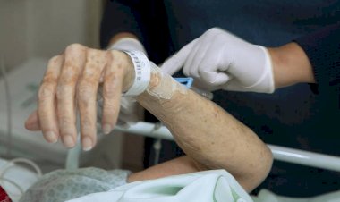 Câmara conclui votação e PEC do piso salarial para enfermagem vai à promulgação