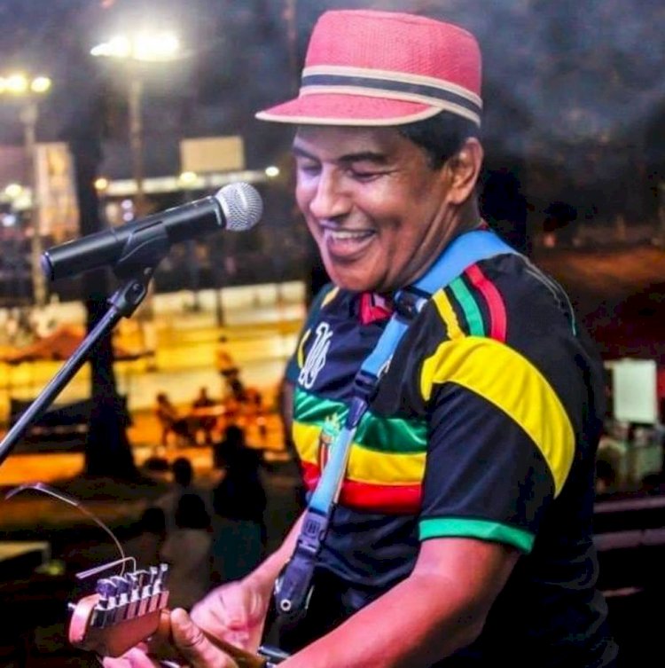 Ponta Negra recebe atrações musicais do projeto 'Arte Pela Cidade', em Manaus