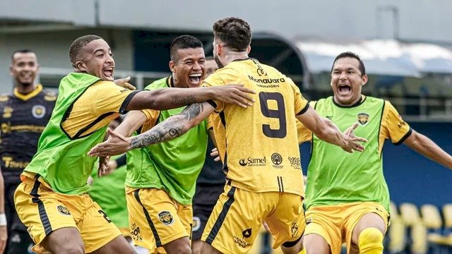 Manaus volta a empatar em casa e se distancia da classificação para a segunda fase da série C. Na série D, Amazonas vence, passando para as oitavas e São Raimundo perde e está eliminado. 