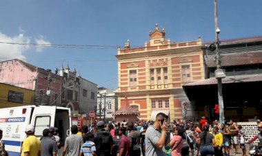 Incêndio em lotérica no Mercado Municipal de Manaus deixa feridos