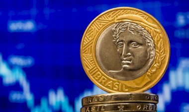 Governo propõe salário mínimo de R$ 1.302 para 2023, sem aumento real