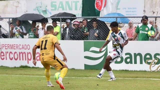 Manaus perde e fica fora da segunda fase da série C.  Pela série D, Amazonas empata com o Lagarto em Sergipe e decide vaga em Manaus no próximo domingo