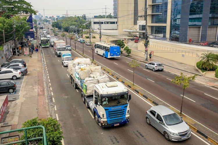 No Dia do Lixo Zero, Prefeitura de Manaus realiza carreata da conscientização ambiental