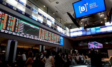 Ibovespa fecha em forte queda e volta a perder os 110 mil pontos