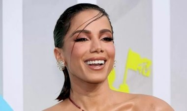 Anitta apresenta a 23ª edição do Grammy Latino