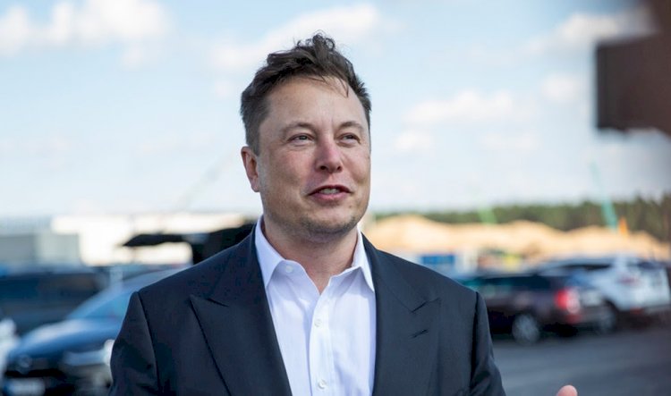 Elon Musk sugere a transformação do Twitter em um superaplicativo chamado ‘X’