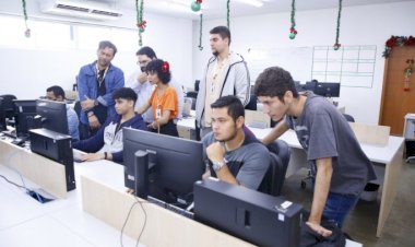 Até o dia 20, Prefeitura de Manaus injeta mais de R$ 218 milhões na economia local com o pagamento da segunda parcela do 13°, salário dos servidores e benefícios