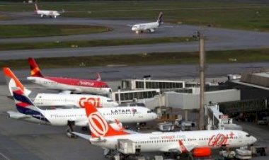 Pilotos e comissários entram em greve em aeroportos do país nesta segunda-feira