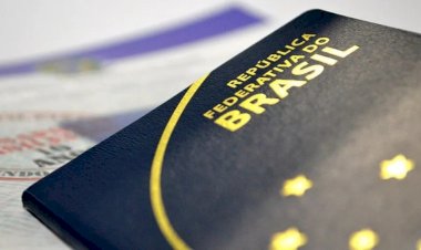 Fila para emissão do passaporte tem 100 mil pessoas, diz Polícia Federal