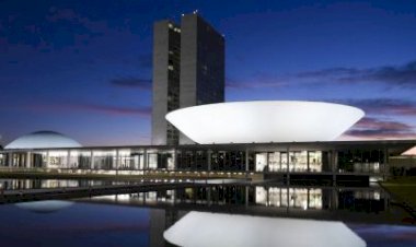 Congresso aprova por votação simbólica orçamento de 2023 com Bolsa Família de R$ 600